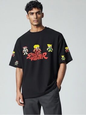 Capcon street fighter tee. Medium. Used good condition. No tips or holes